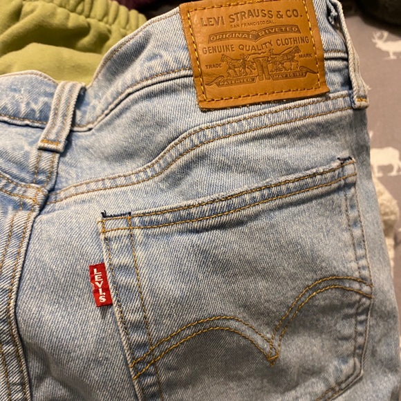 NWOT Levi’s Wedgie Straight Jeans - Picture 5 of 6